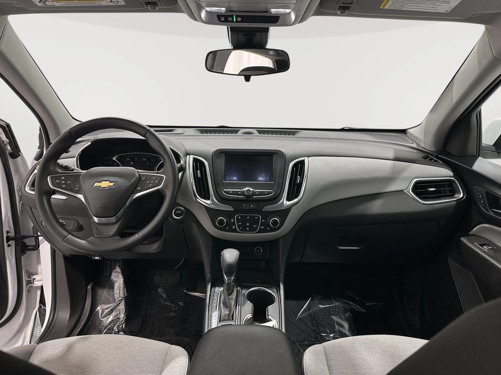 Used 2024 Summit White Chevrolet LT image 18