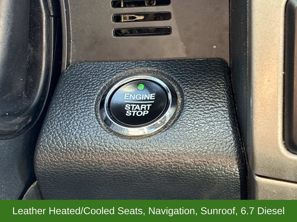 Used 2022 White Ford Lariat image 30
