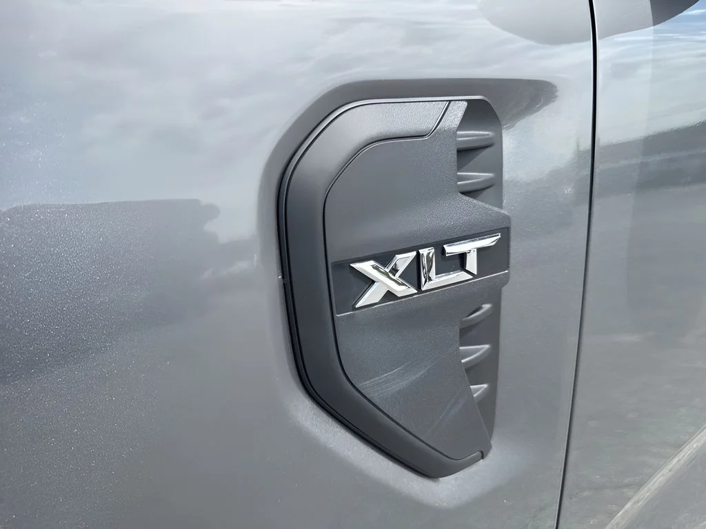 Used 2025 Gray Ford XLT image 36
