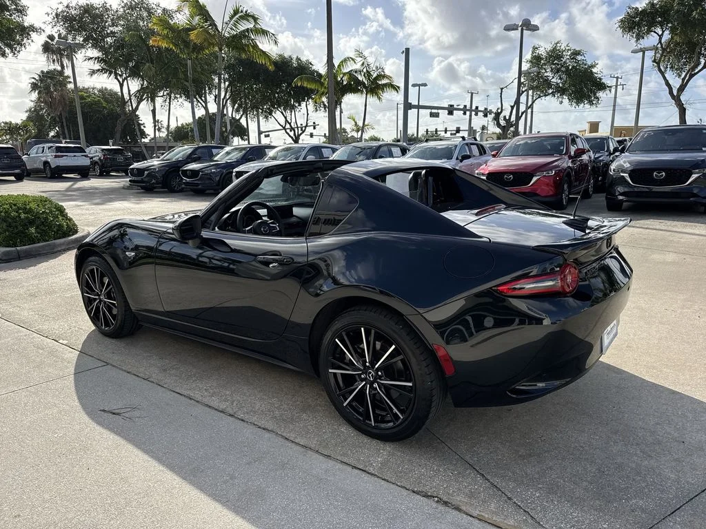 2024 Mazda MX-5 Miata RF Grand Touring - Photo 12