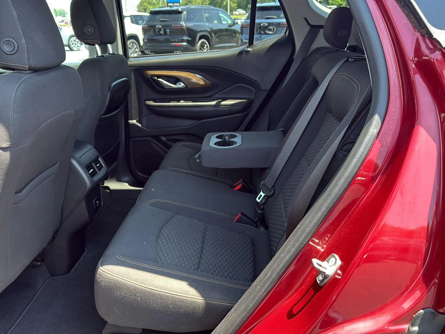 Used 2018 Red Quartz Tintcoat GMC SLE image 11