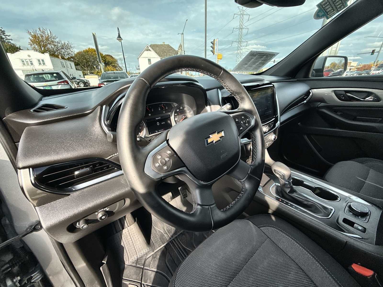 2023 Chevrolet Traverse 1LT - Photo 10