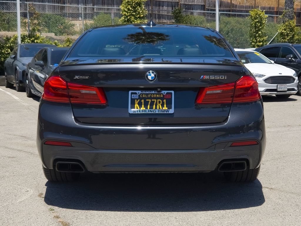 Used 2018 Dark Graphite Metallic BMW M550i xDrive image 25