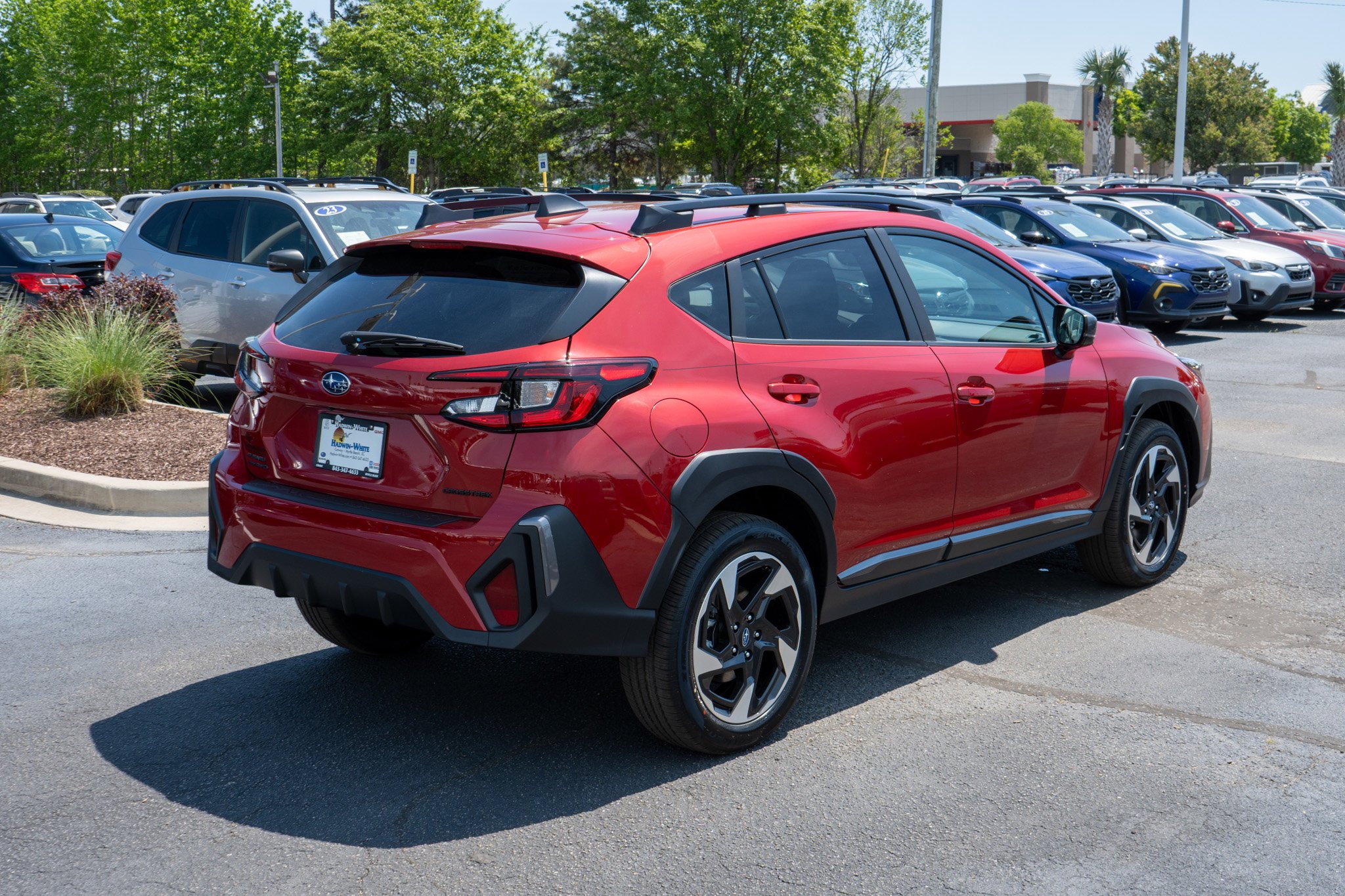New 2026 LITHIUM RED PEARL Subaru Limited image 3