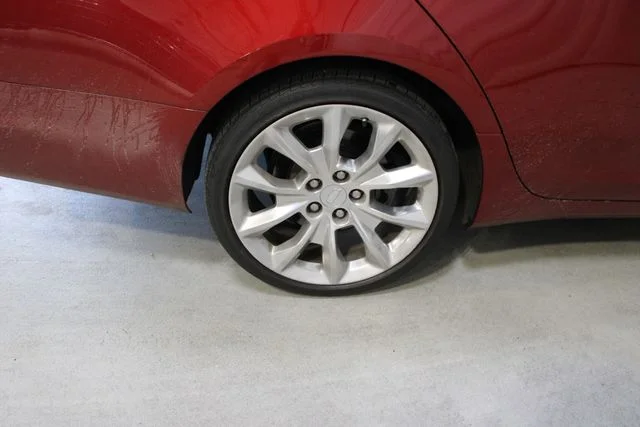 Used 2015 Red Cadillac 3.6L Premium image 37