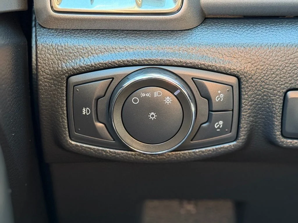 Used 2022 Green Ford XLT image 21