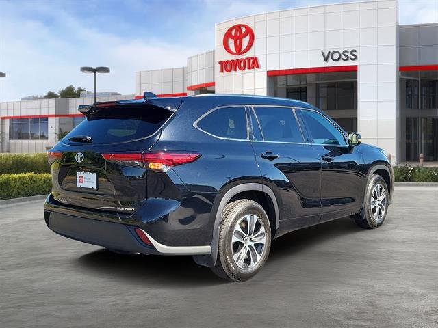 Certified Used 2021 MIDNIGHT BLACK METAL Toyota  image 4