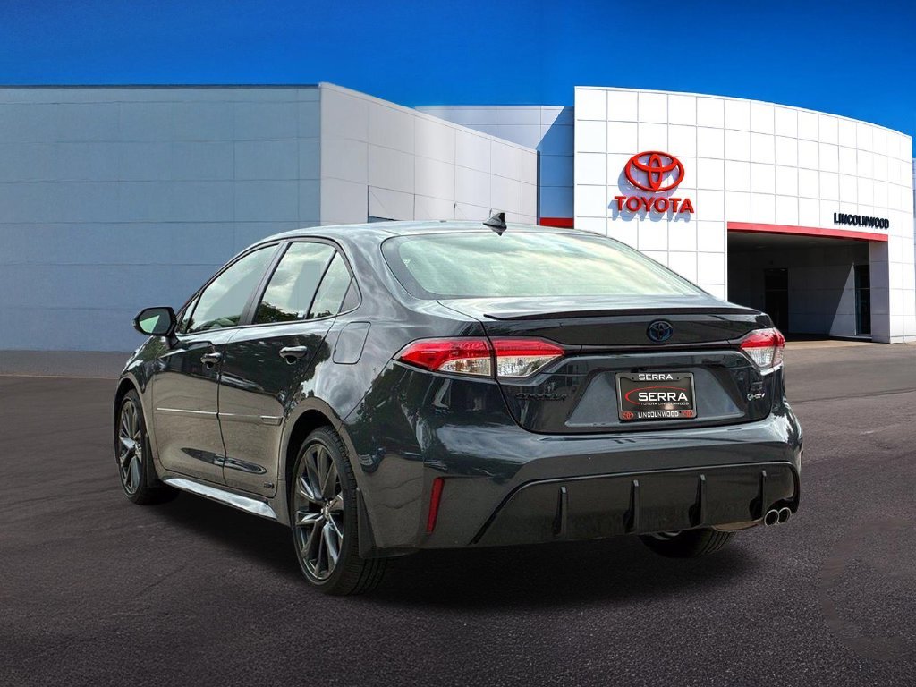 Used 2025 Gray Toyota SE image 13