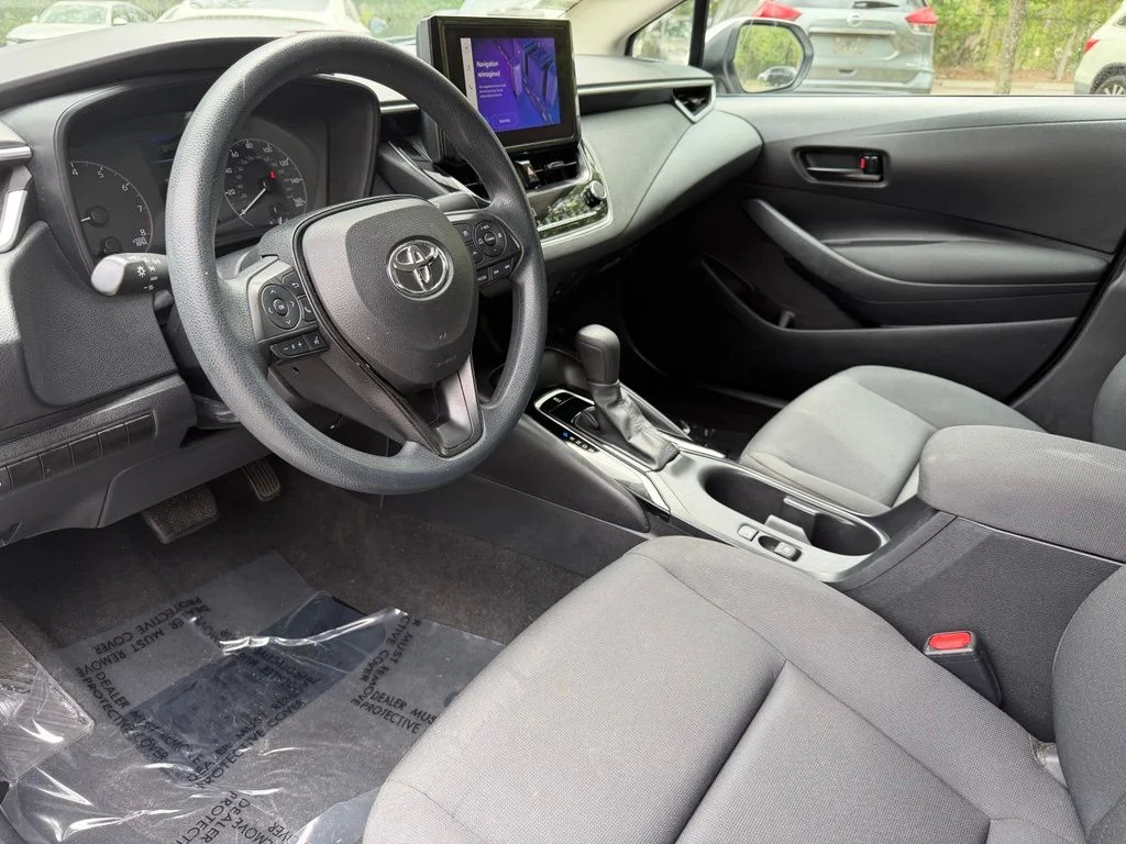 Used 2024 Ice Toyota LE image 18