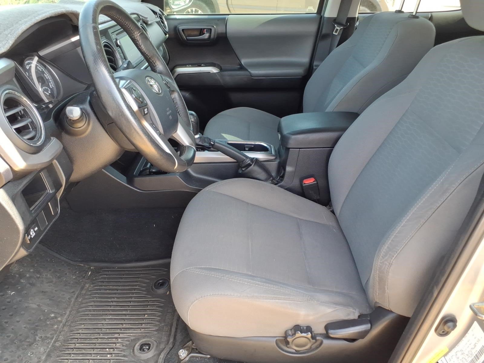 Used 2017 SILVER SKY METALL Toyota SR5 image 2