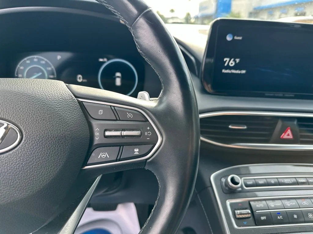 Used 2021 Quartz White Hyundai Limited image 28
