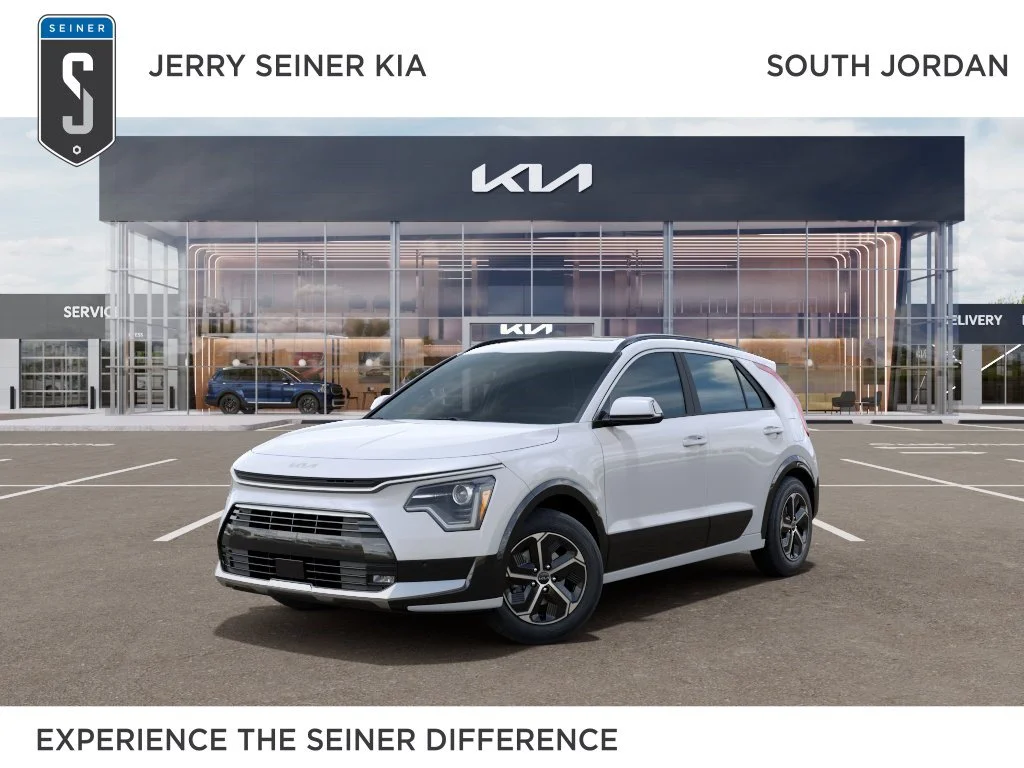 New 2026 Snow White Pearl Kia SX image 1