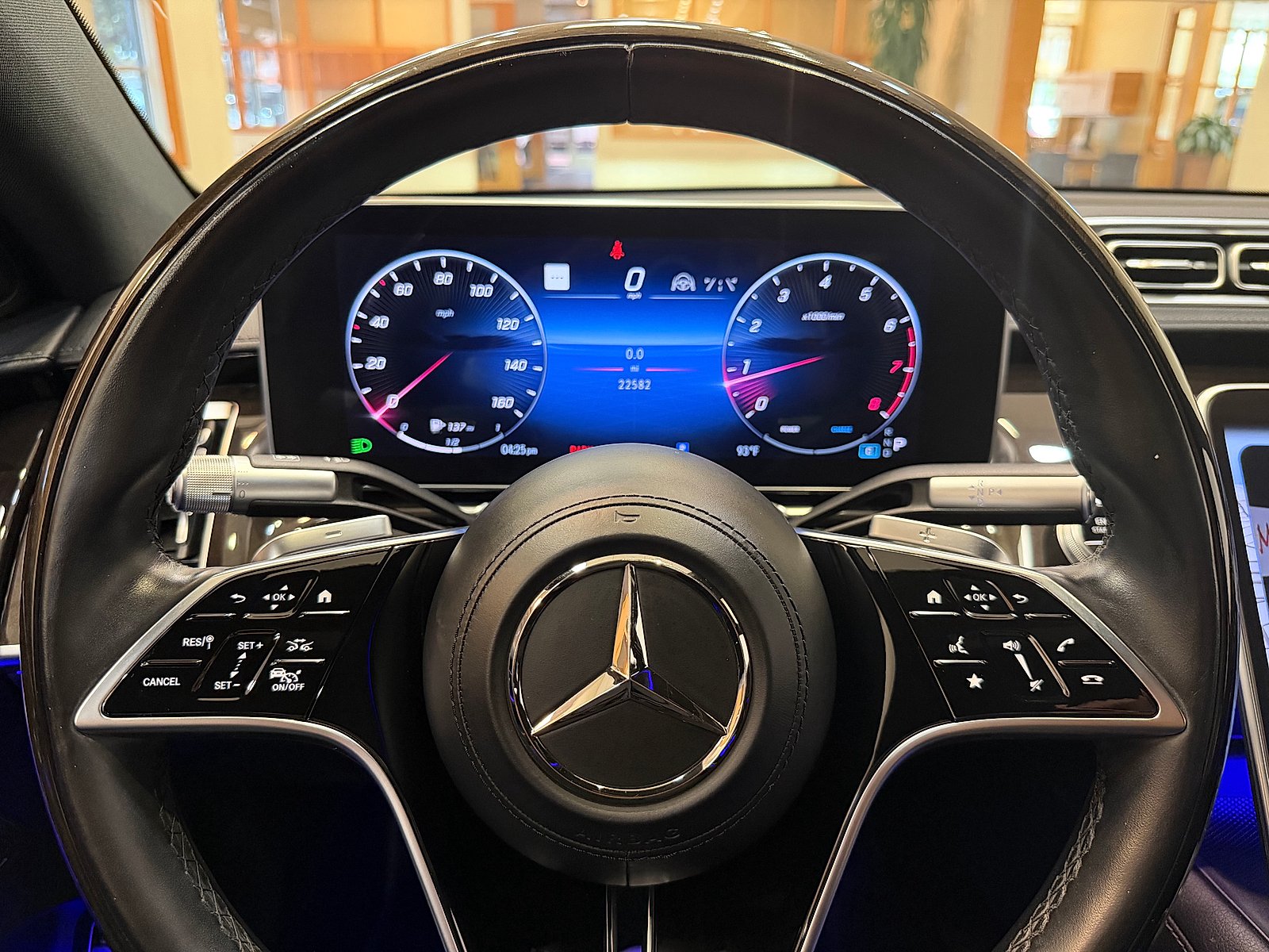 Certified Used 2023 MANUFAKTUR Diamond White Mercedes-Benz 4MATIC® image 21