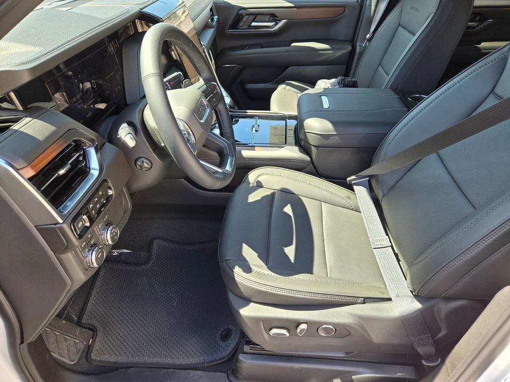2026 GMC Yukon XL Denali - Photo 6