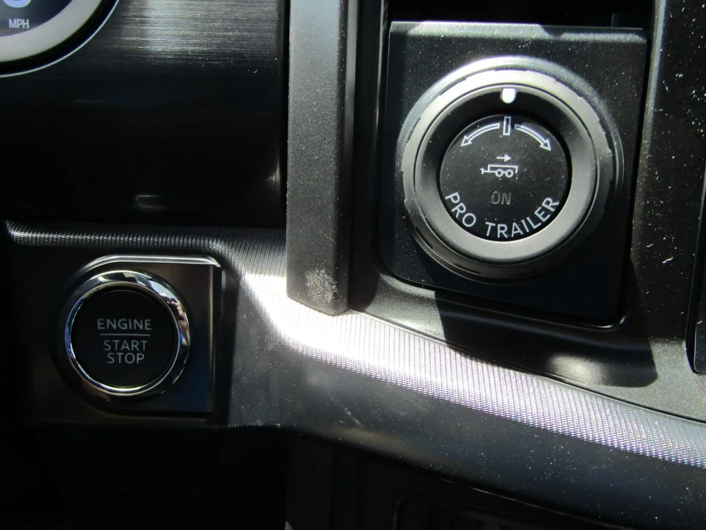 New 2026 Carbonized Gray Metallic Ford Lariat® image 32