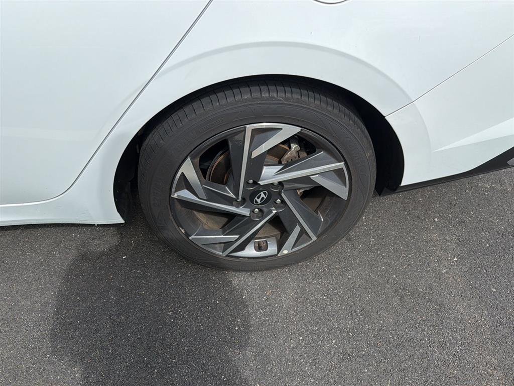 Used 2024 Serenity White Hyundai Limited image 6