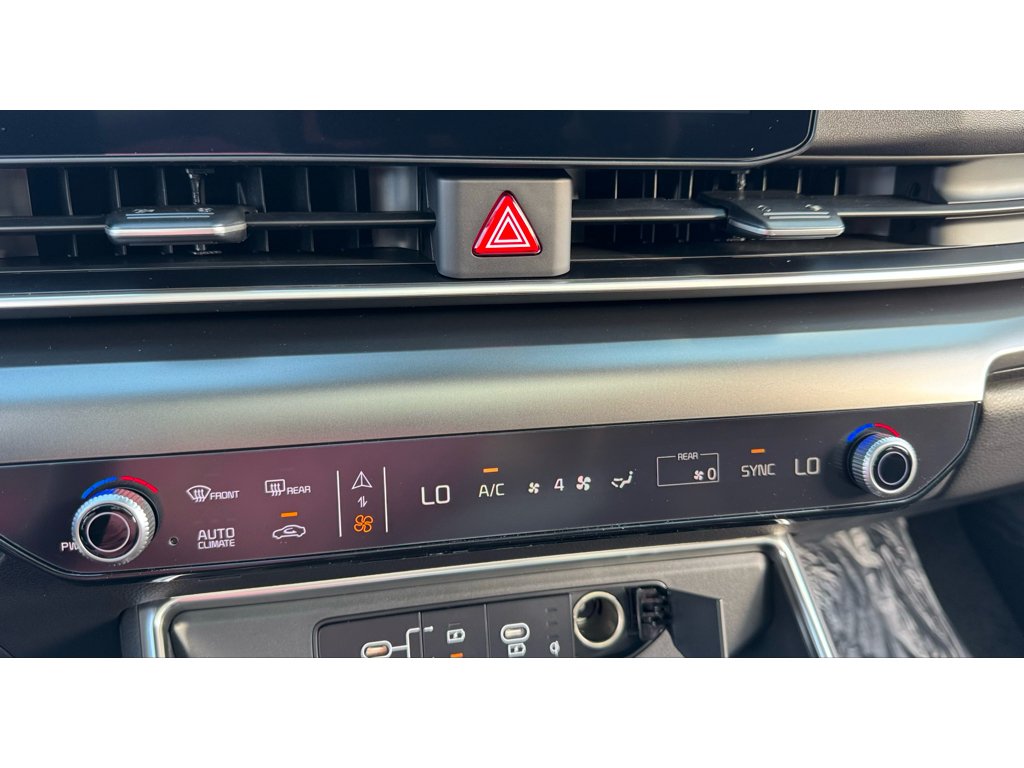 New 2027 Snow White Pearl Kia SX image 16