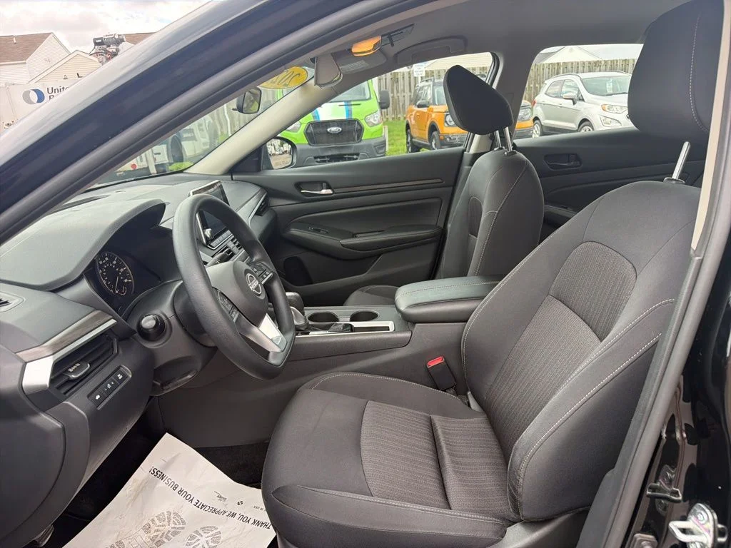 Certified Used 2025 Black Nissan 2.5 SV image 27