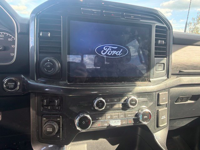 Used 2022 Black Ford XLT image 6