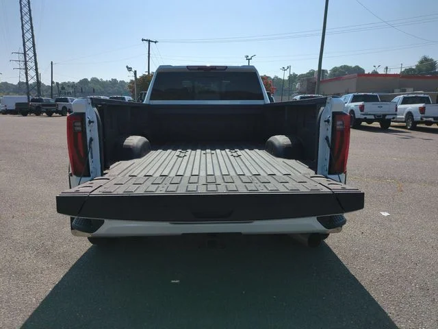 Used 2024 White GMC Denali Ultimate image 32