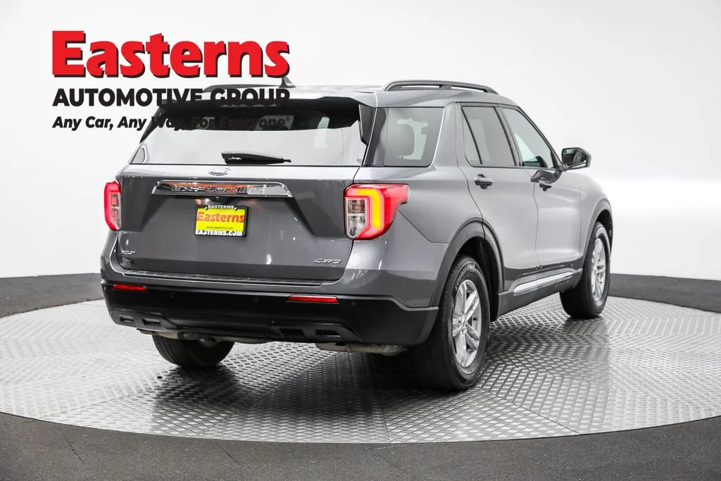 Used 2022 Gray Ford XLT image 5