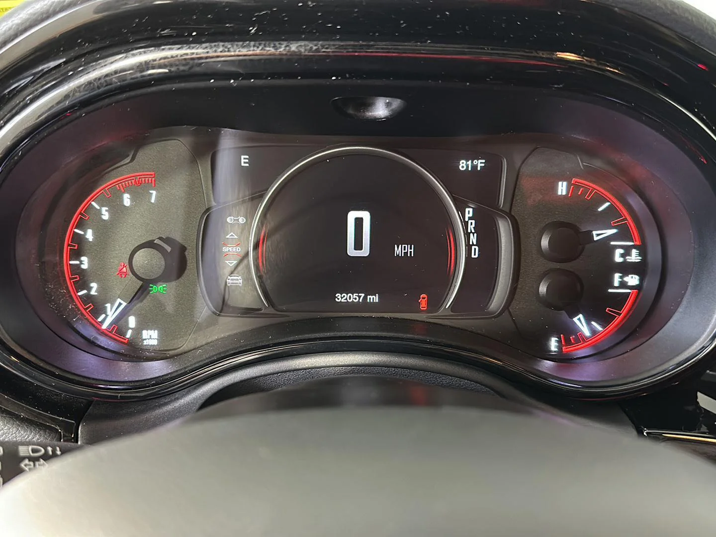 Used 2025 Vapour Grey Dodge R/T image 18
