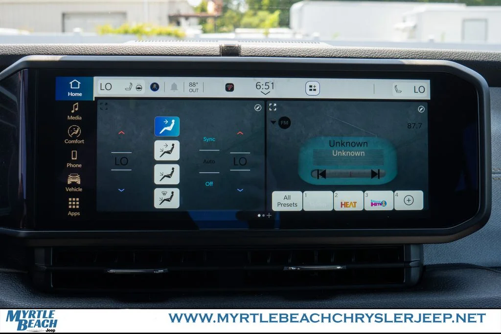 Used 2026 Blue Pearl Jeep Sport S image 19