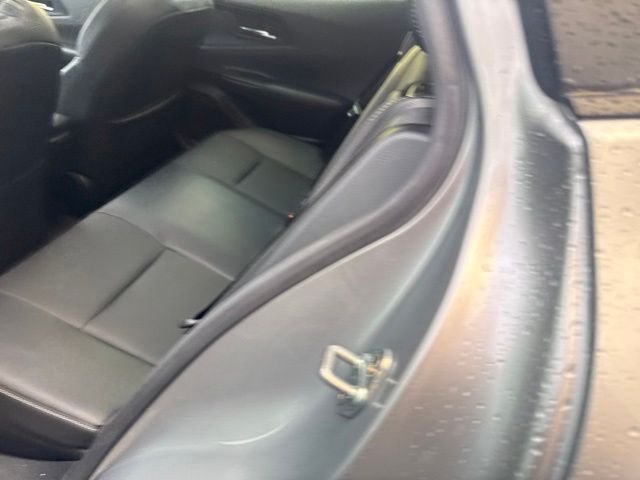 Used 2024  Toyota XLE image 5