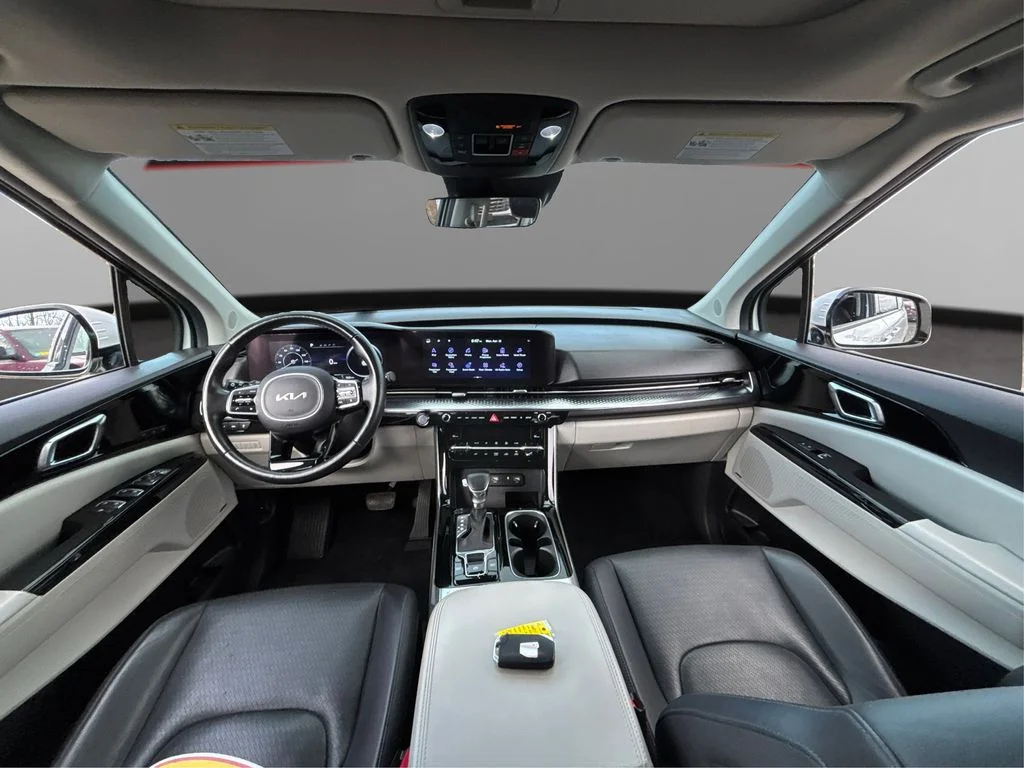 Used 2023 White Kia SX Prestige image 28