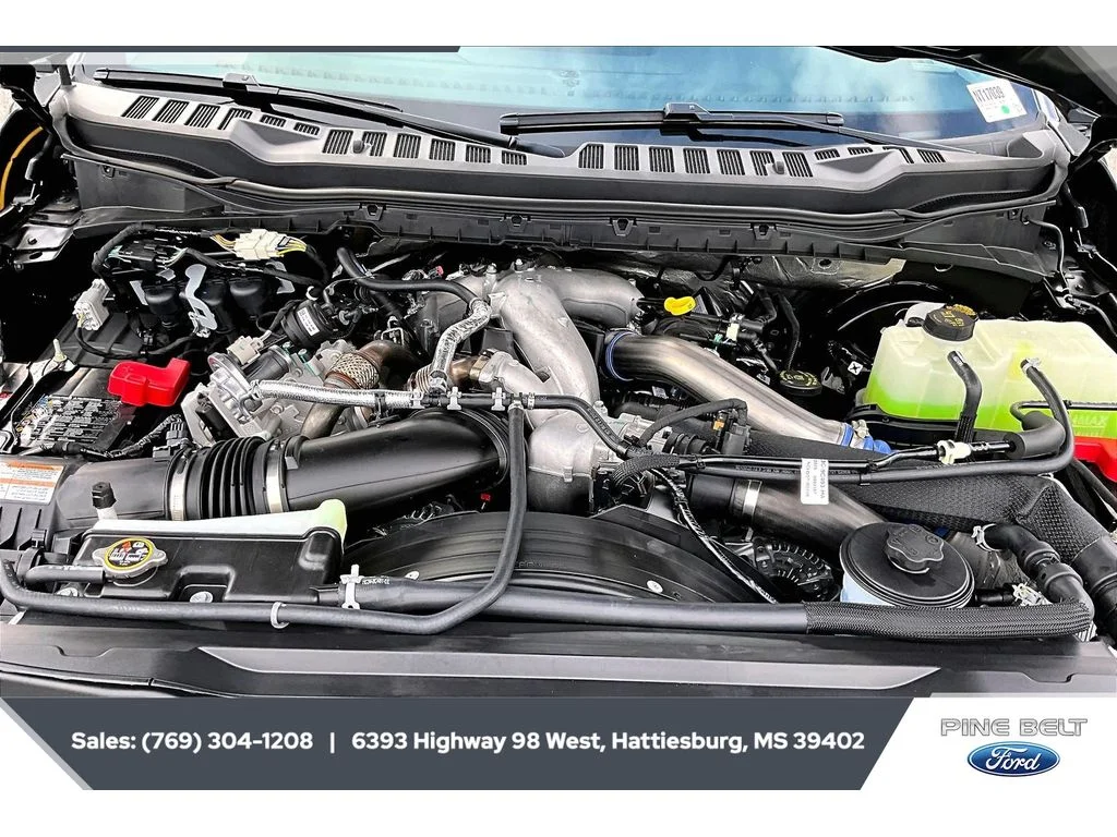 New 2026 Carbonized Gray Metallic Ford F-250® XLT image 8