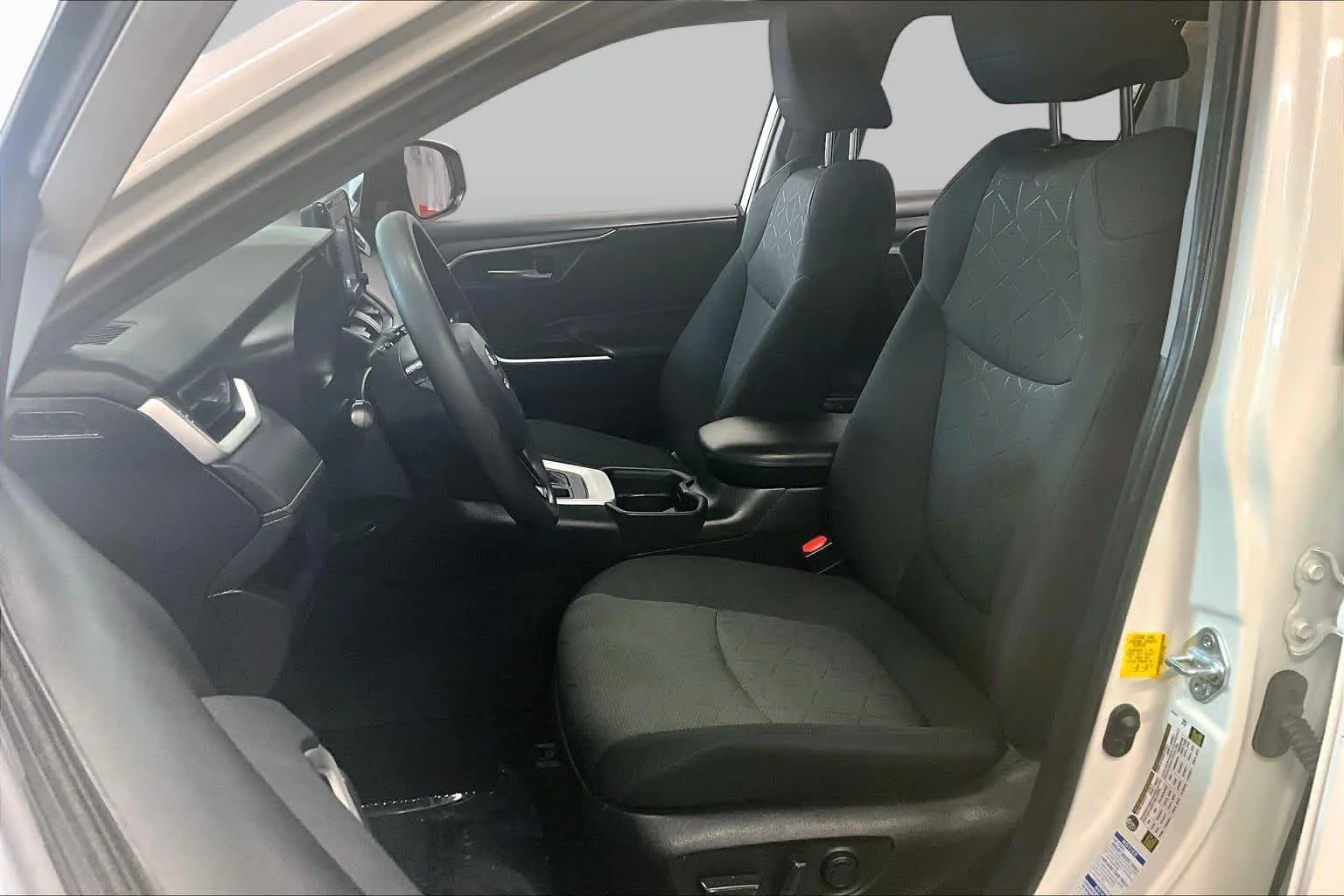 Used 2020 Super White Toyota XLE image 8