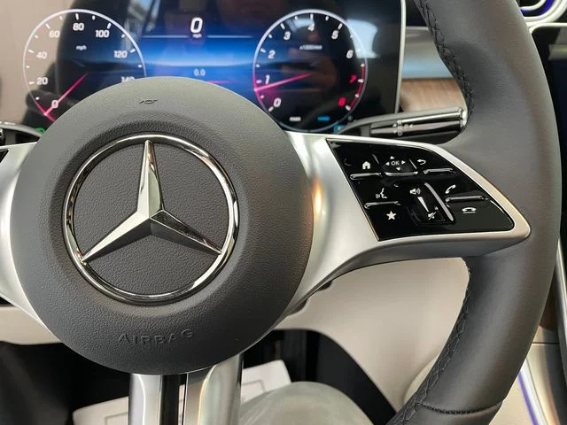 New 2027 Beige Mercedes-Benz GLC 300 image 25