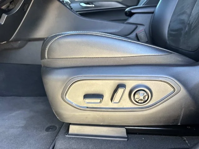Used 2025 Gray Jeep Altitude X image 34