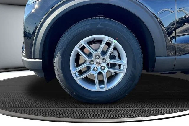 New 2026 Agate Black Metallic Ford Active image 13