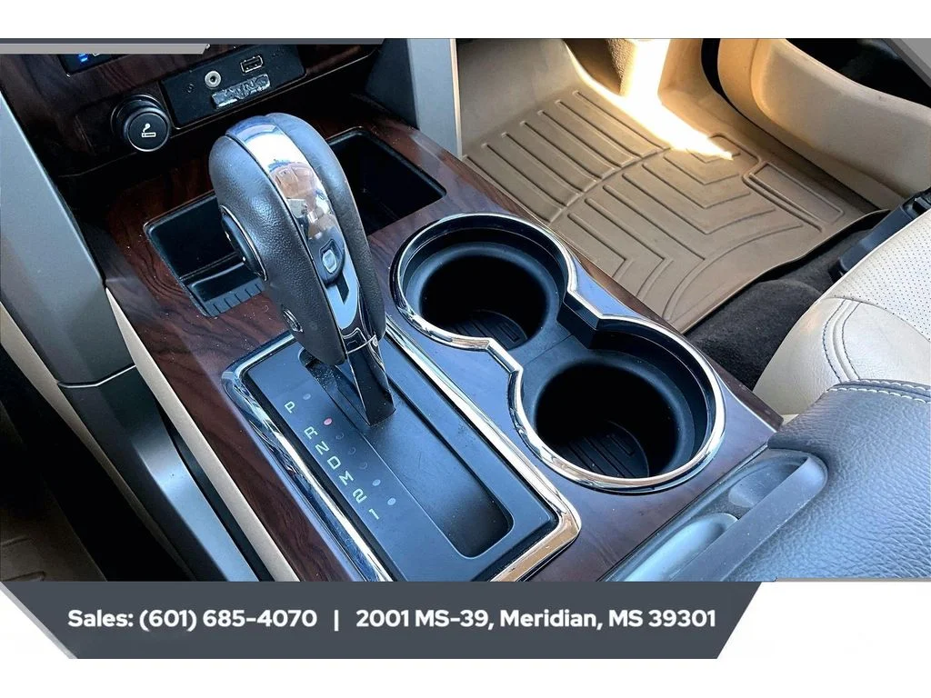 Used 2012 White Platinum Metallic Tri-Coat Ford Lariat image 23
