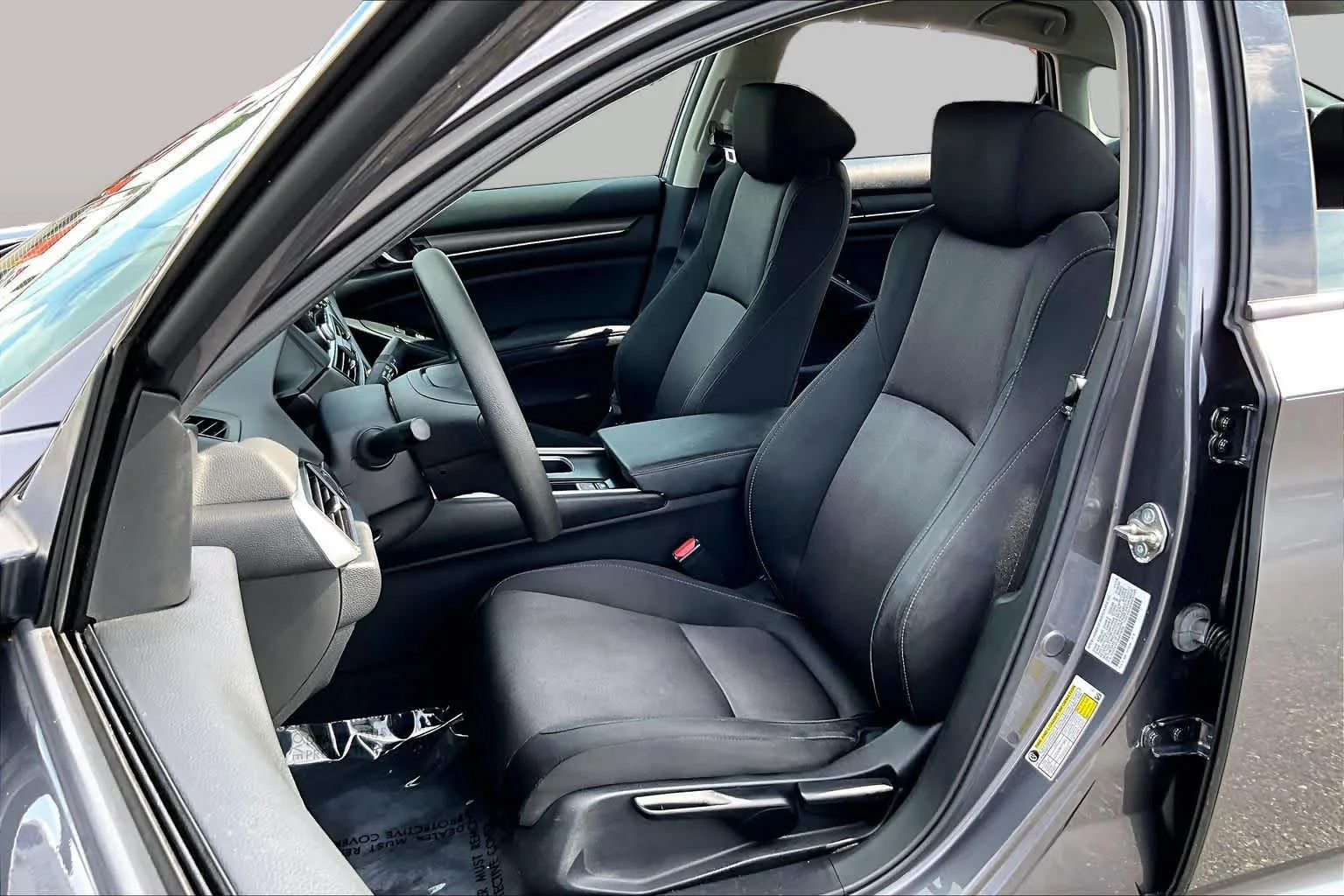 Used 2019 Modern Steel Metallic Honda LX 1.5T image 8