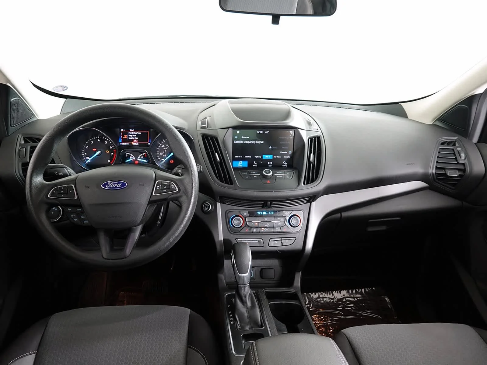 Used 2019 Ford Escape SE with VIN 1FMCU0GD9KUA33757 for sale in Sandusky, MI