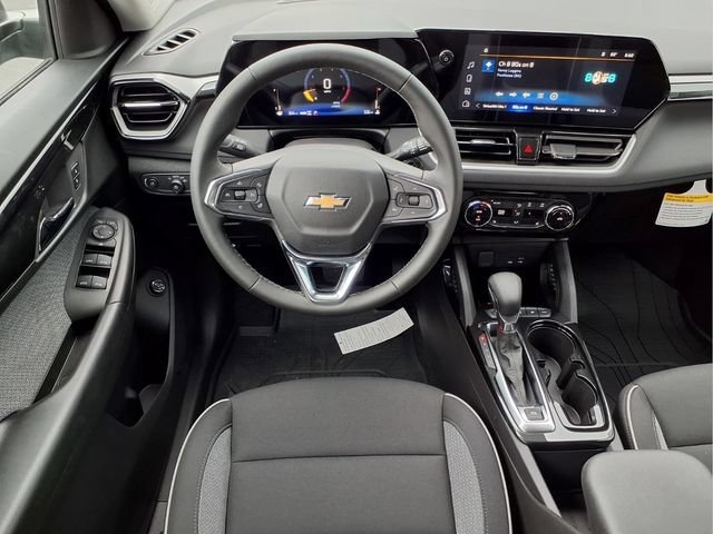 New 2026 Mosaic Black Metallic Chevrolet LT image 2