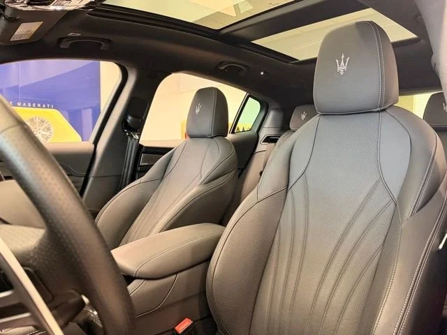 Used 2025 White Maserati Modena image 14
