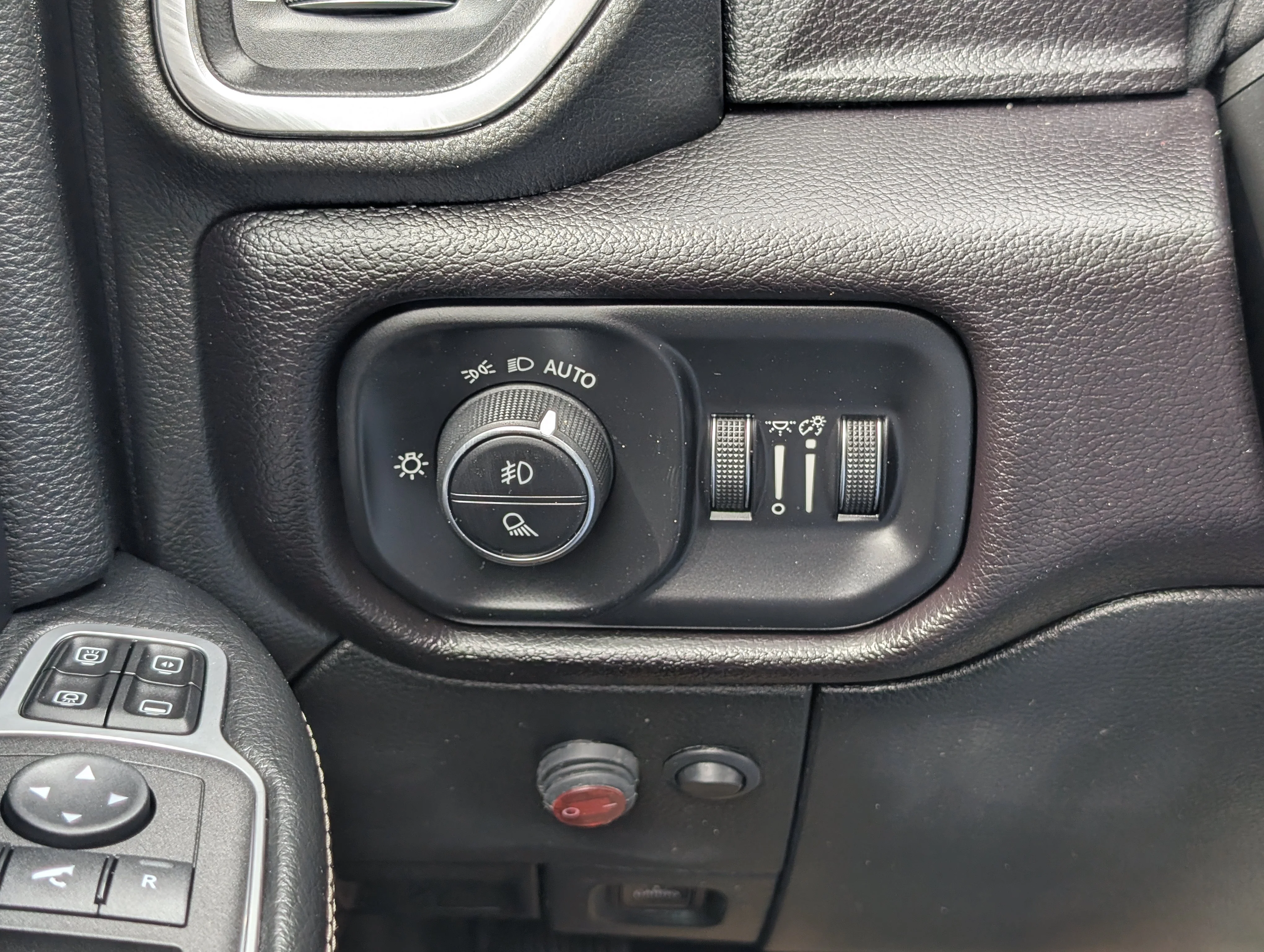 Used 2023 Patriot Blue Pearl Ram Laramie image 32