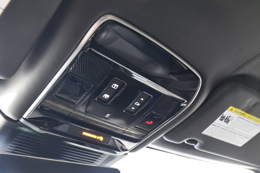 Used 2025 Santorini Black Metallic Land Rover Autobiography image 32