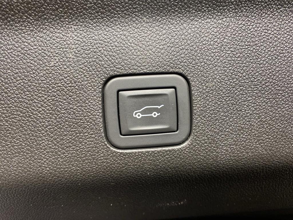 Used 2025 Ash Chevrolet RST image 32
