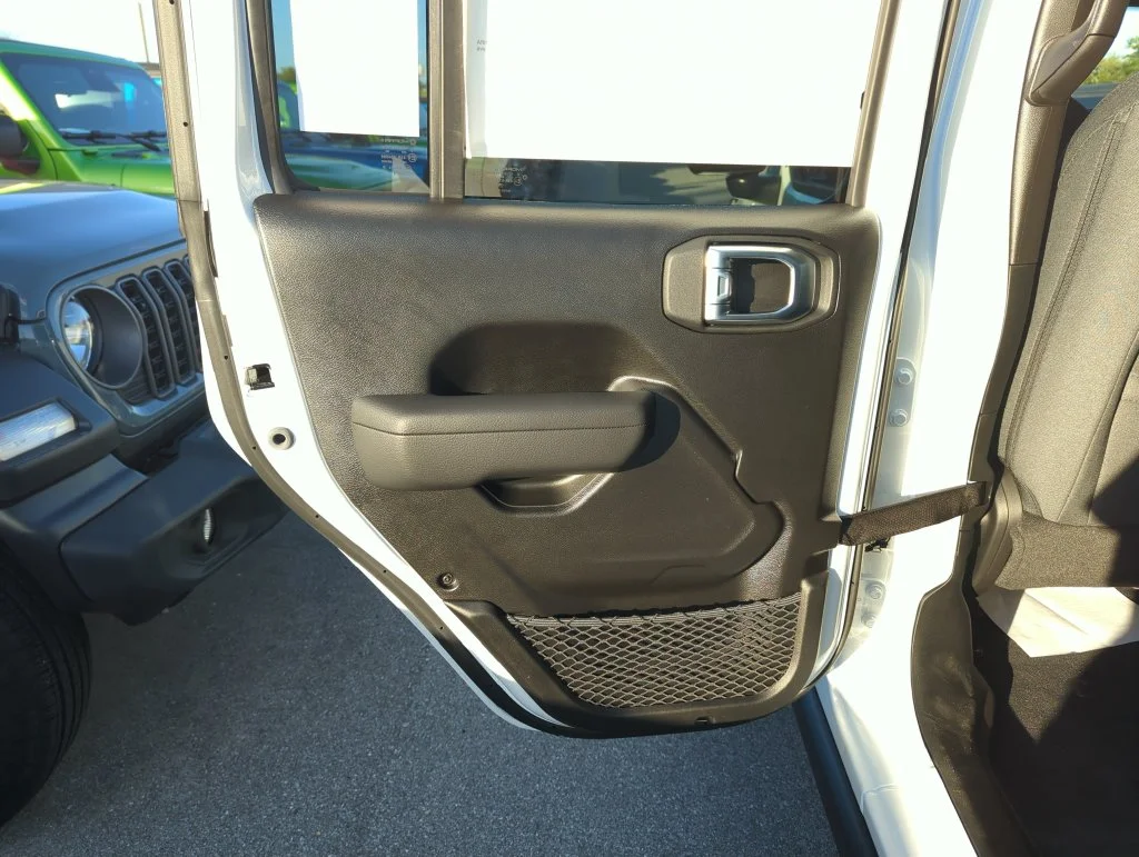 New 2026 Bright White Clear-Coat Exterior Paint Jeep Willys image 23