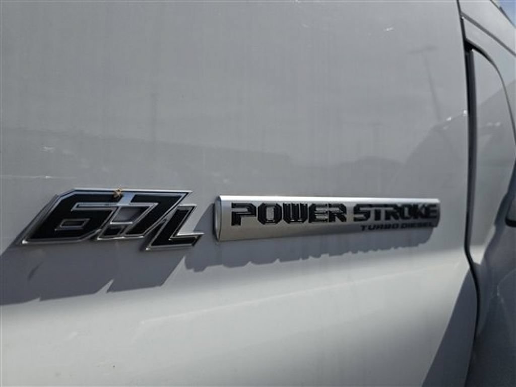 New 2025 Oxford White Ford Base image 19