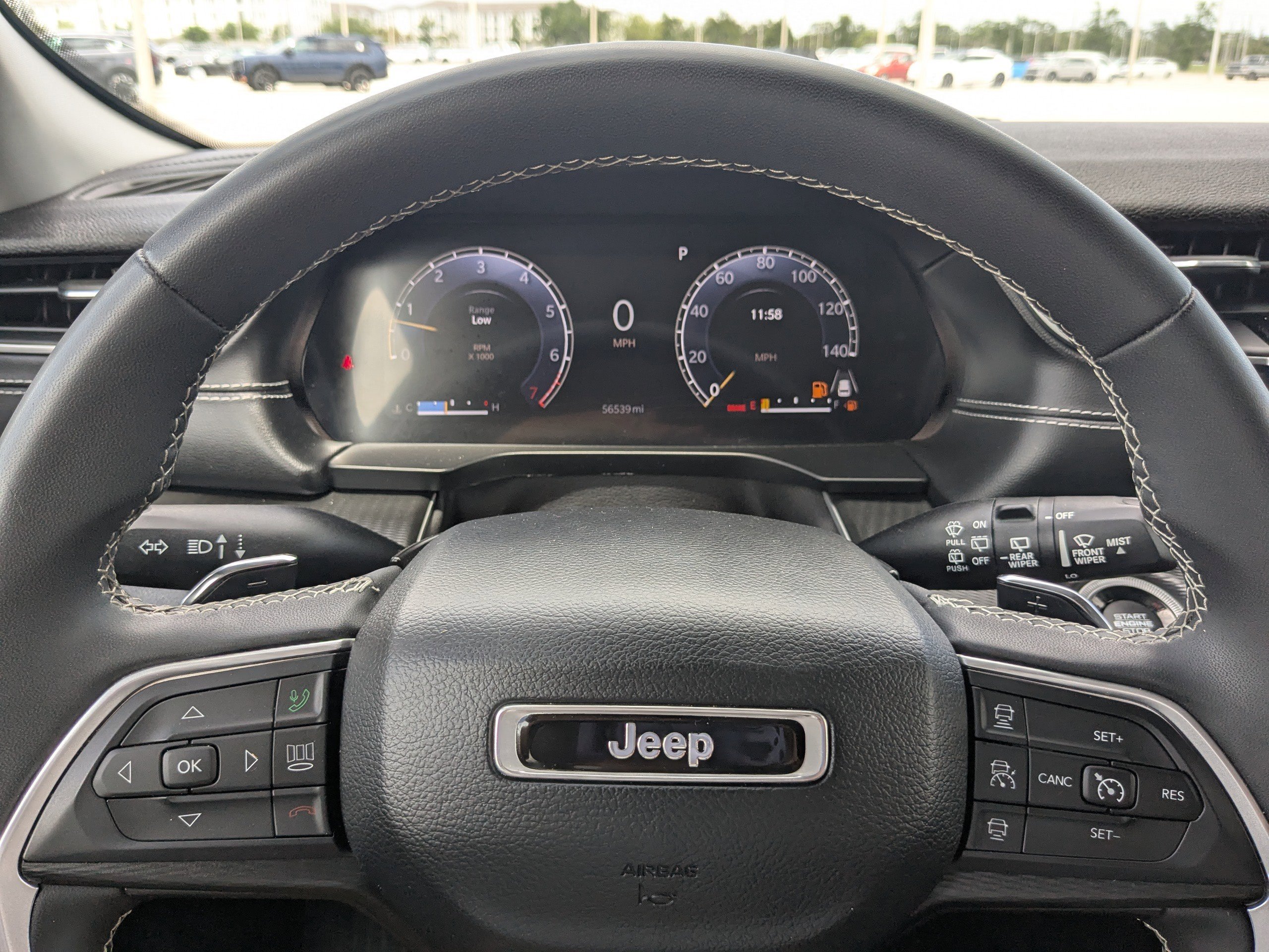 2023 Jeep Grand Cherokee L Laredo - Photo 32