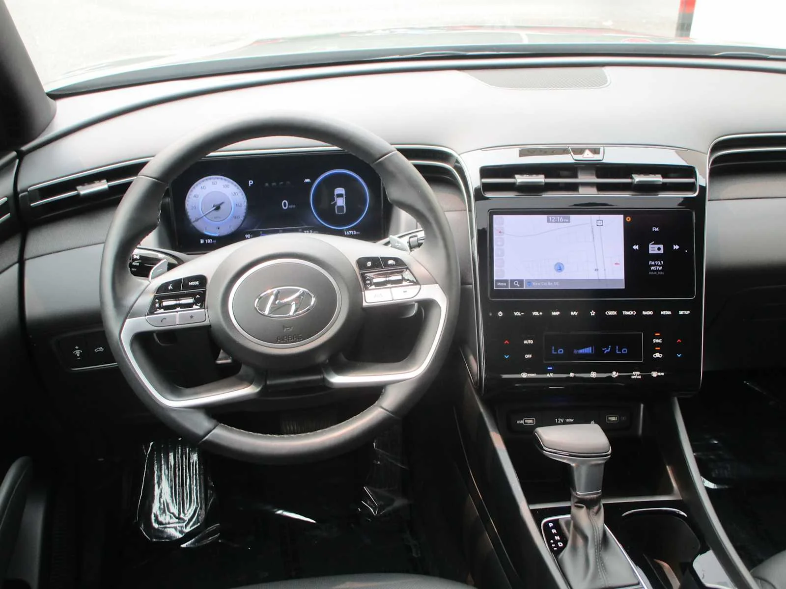 Used 2024 Hampton Gray Hyundai Limited image 12