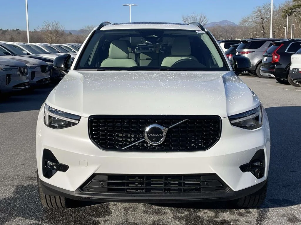 New 2026 Crystal White Volvo Ultra image 22