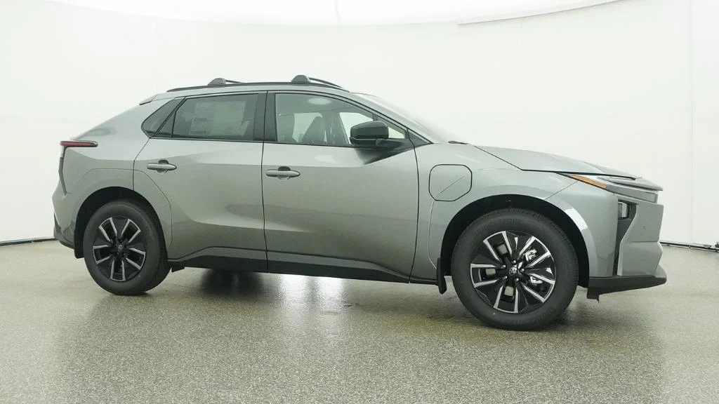 New 2026 Heavy Metal Toyota XLE image 20