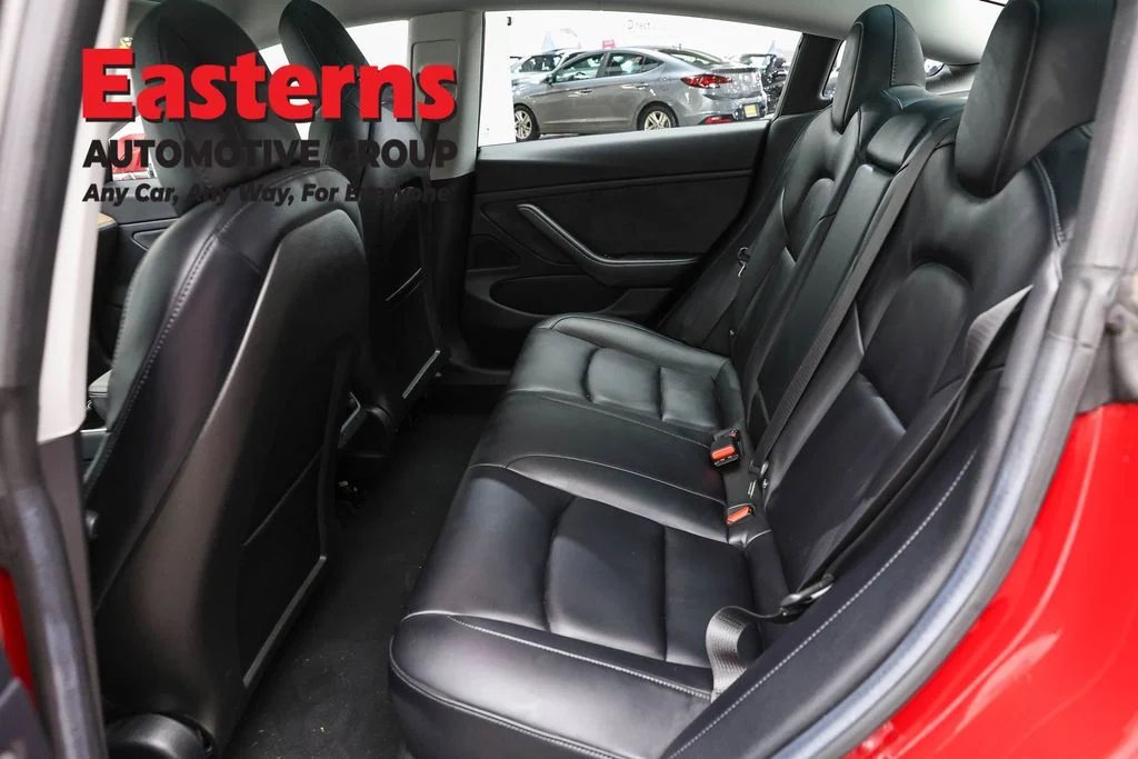 Used 2018 Red Tesla Long Range image 16