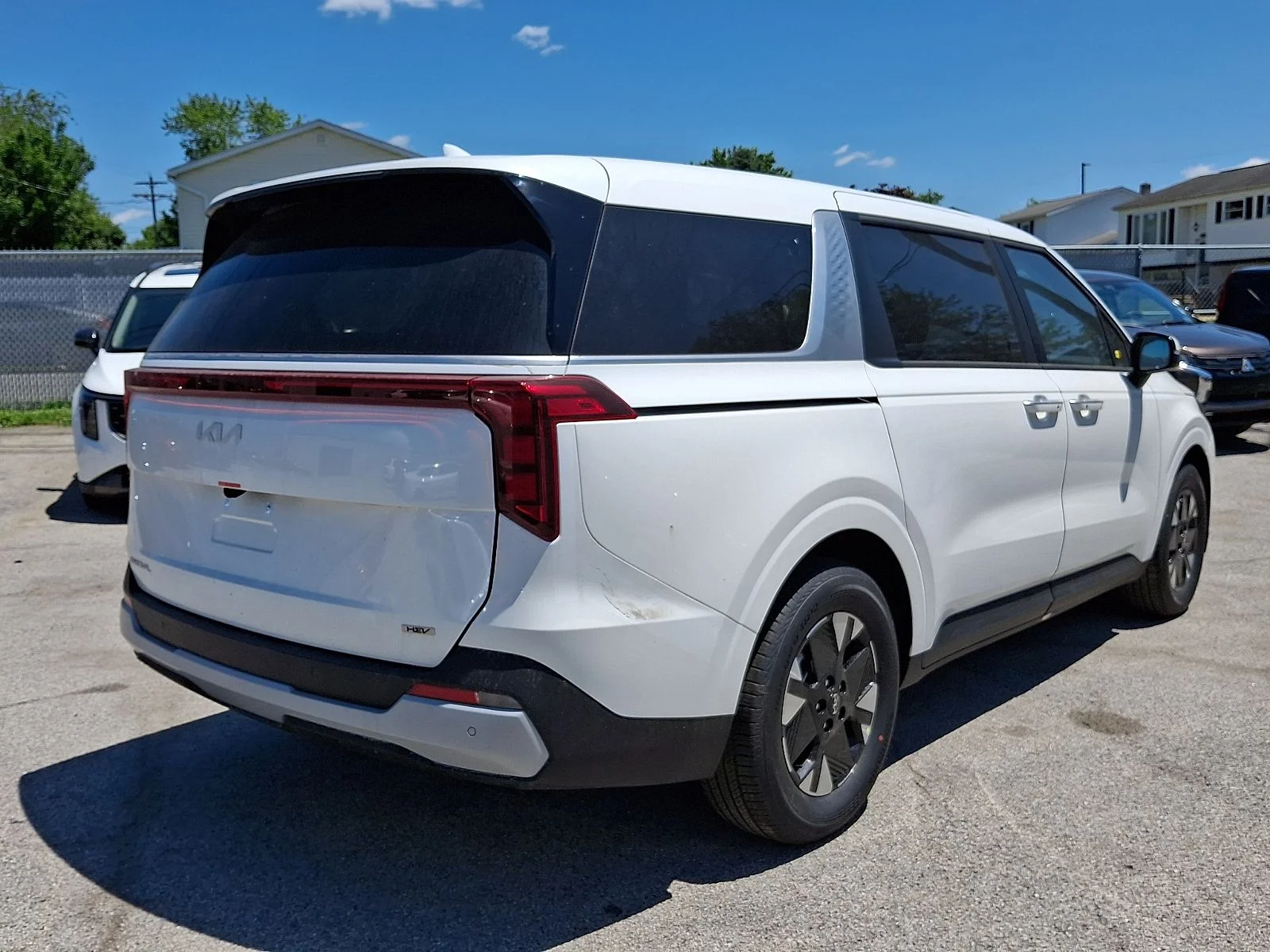 New 2026 White Kia LXS image 7